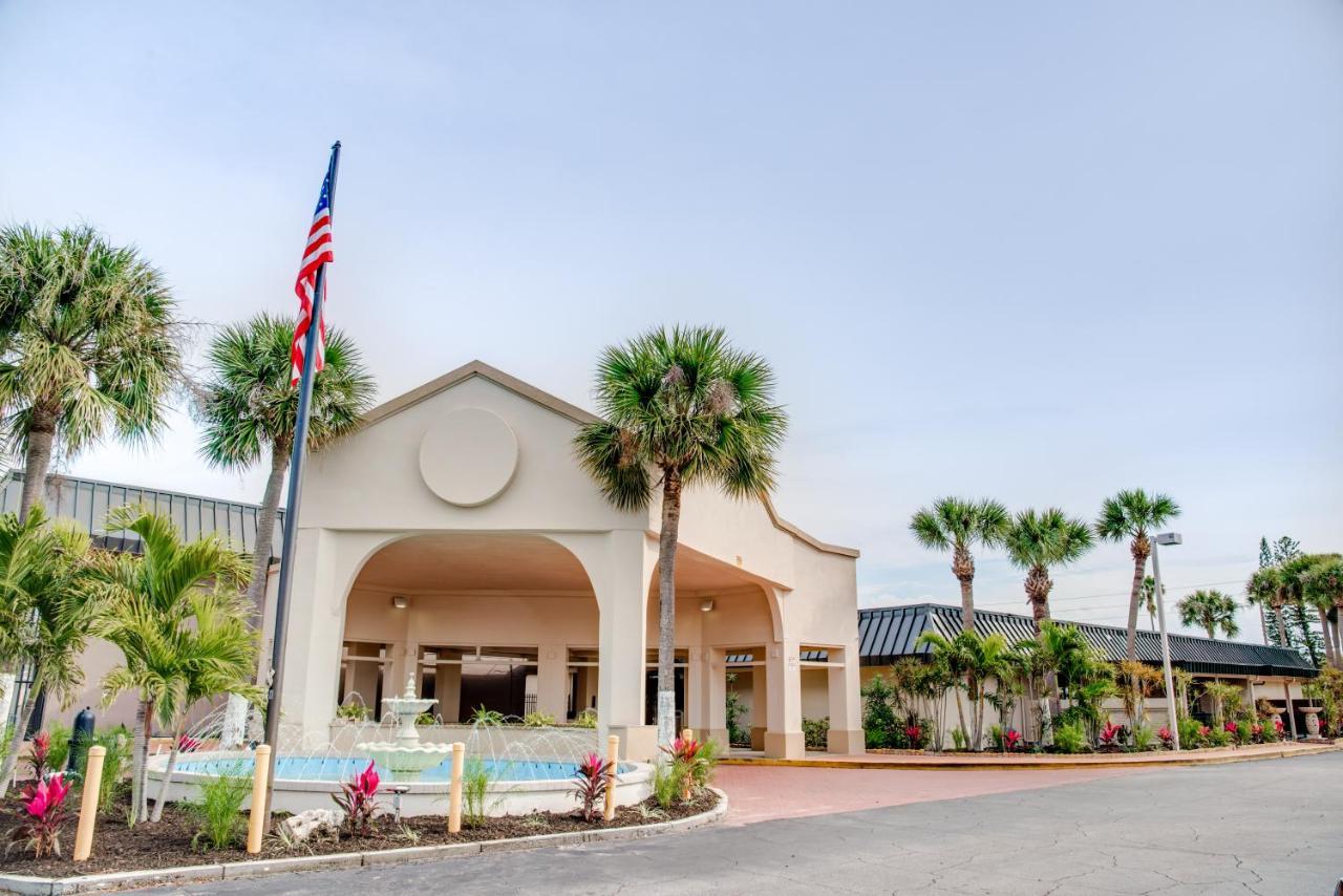 Days Inn By Wyndham St. Petersburg / Tampa Bay Area Pinellas Park Eksteriør bilde