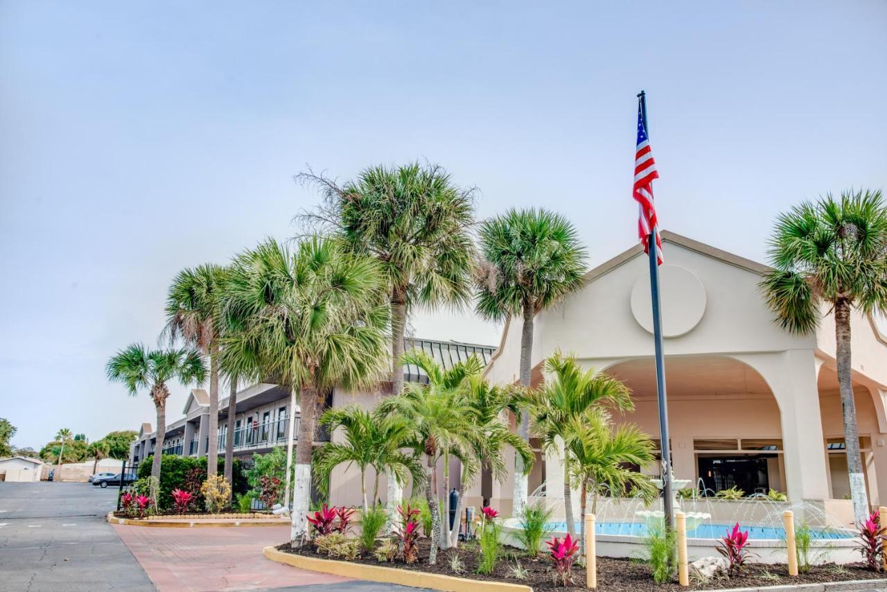 Days Inn By Wyndham St. Petersburg / Tampa Bay Area Pinellas Park Eksteriør bilde
